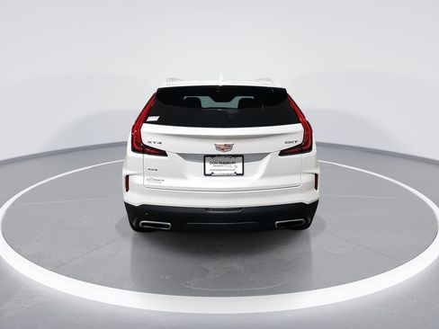 Used 2024 Cadillac XT4 Premium Luxury image 7