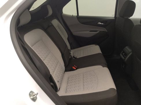 Used 2024 Chevrolet Equinox LS w/ LS Convenience Package FWD image 19