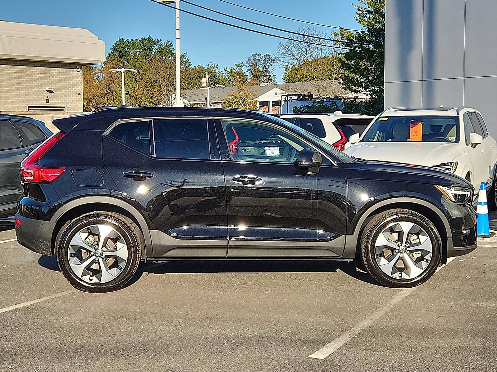 Used 2026 Volvo XC40 B5 Plus w/ Protection Package Premier AWD/4WD image 7