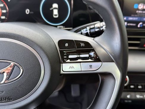 Used 2022 Hyundai Elantra SEL w/ Convenience Package image 29