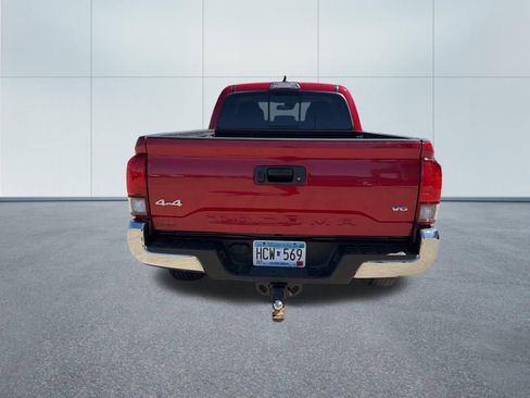 Used 2021 Toyota Tacoma SR5 AWD/4WD image 6