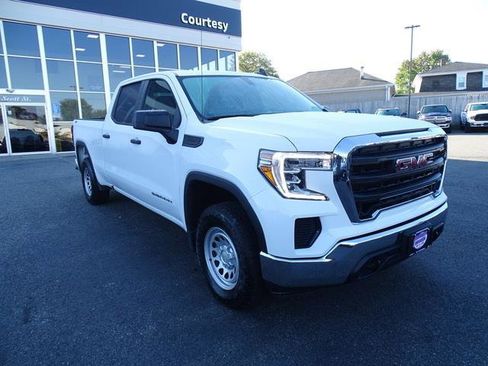 Used 2021 GMC Sierra 1500 4x4 Crew Cab w/ Sierra Value Package image 8