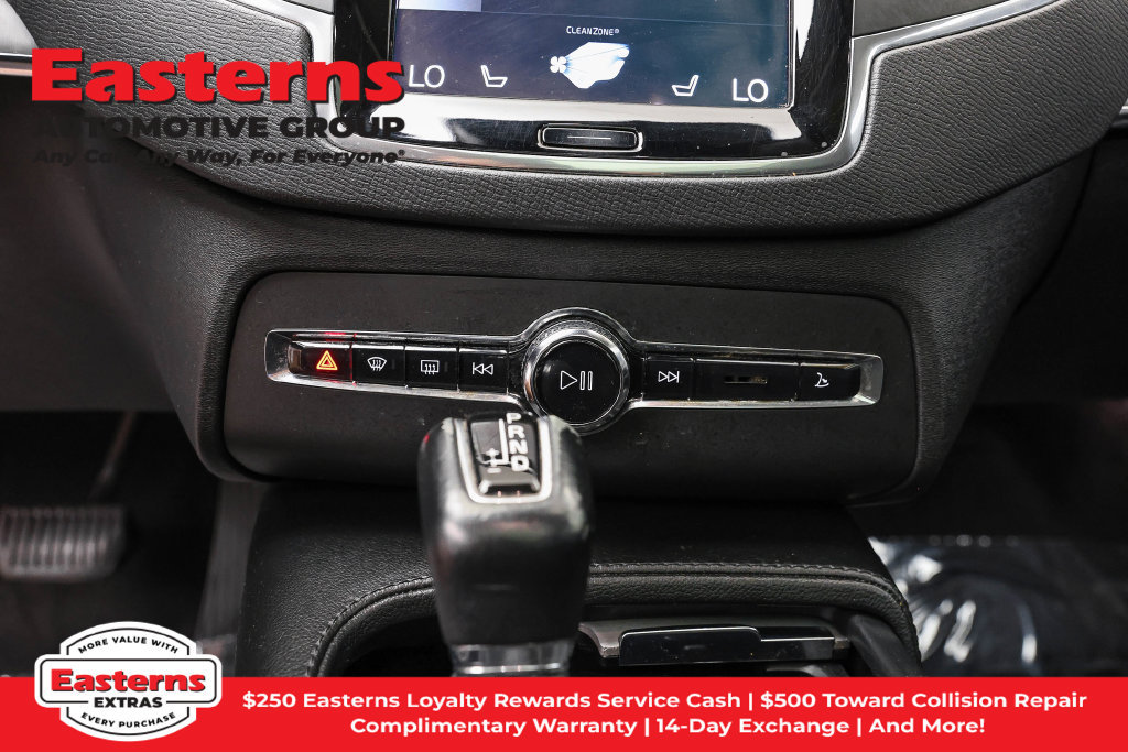 Used 2022 Volvo XC90 T5 Momentum AWD/4WD image 20