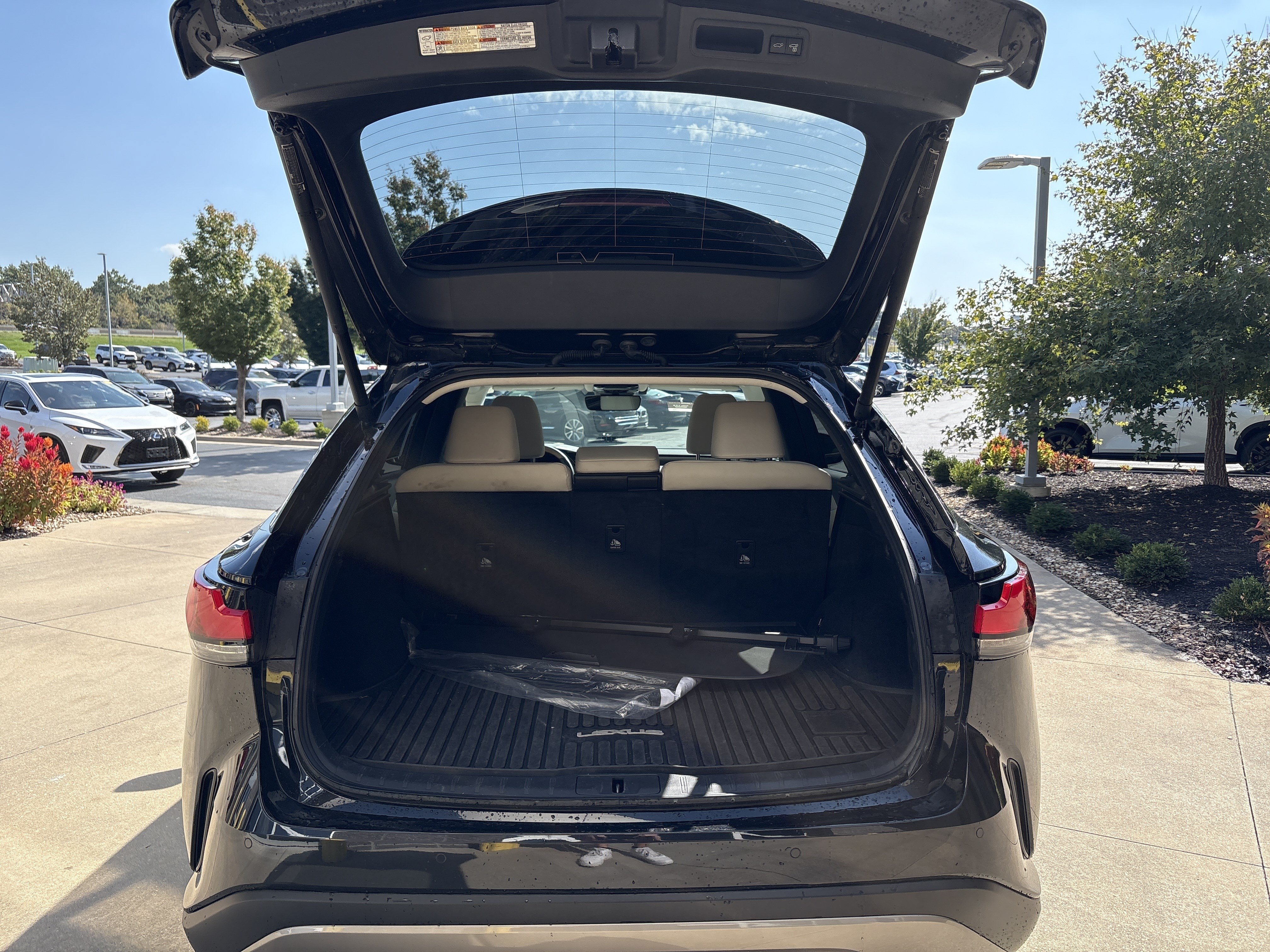 Used 2024 Lexus RX 350 Premium w/ Convenience Package AWD/4WD image 32
