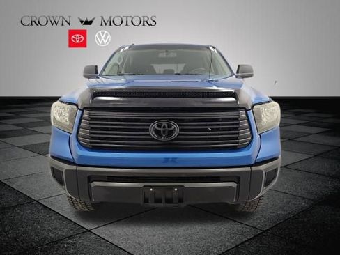 Used 2017 Toyota Tundra SR5 AWD/4WD image 2