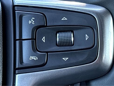 Used 2024 Chevrolet Tahoe LS RWD image 13