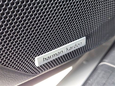 Used 2025 Subaru Forester Limited image 24