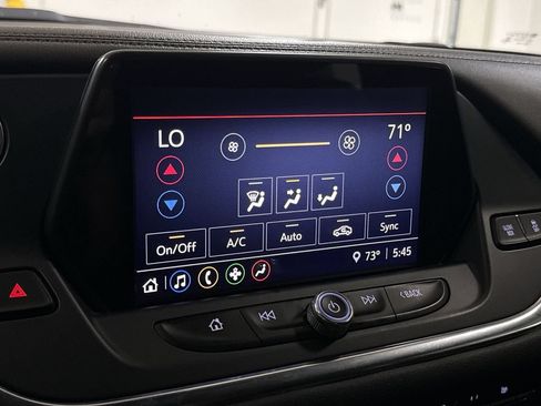 Used 2022 Chevrolet Blazer LT FWD image 16