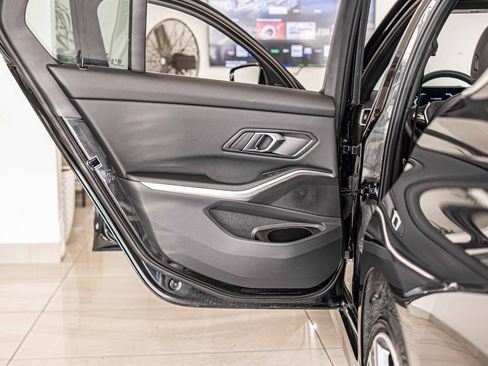 Used 2024 BMW 330i xDrive 330i xDrive w/ Premium Package image 35