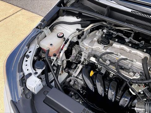 Used 2022 Toyota Corolla LE FWD image 34