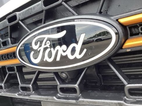 Used 2025 Ford Maverick Tremor AWD/4WD image 4