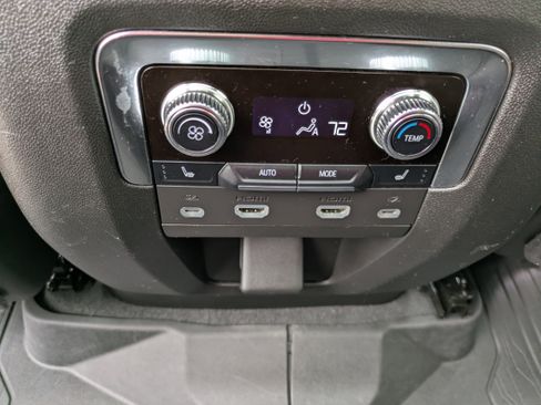 Used 2024 GMC Yukon XL Denali Ultimate image 19