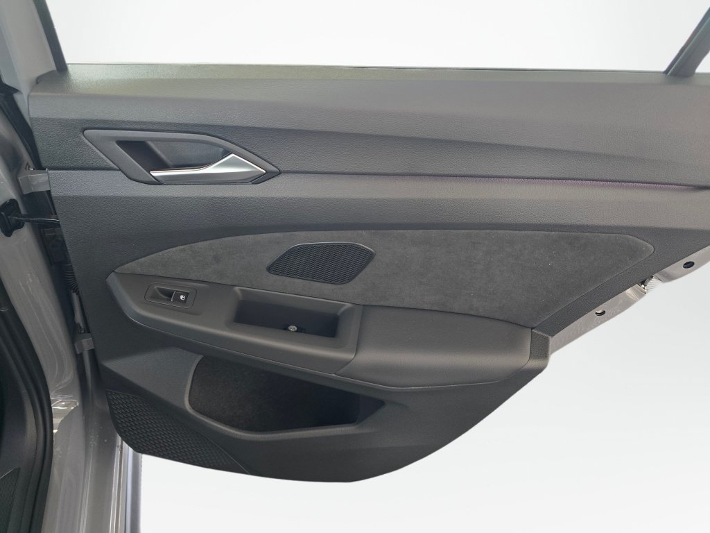 New 2026 Volkswagen GTI SE FWD image 34