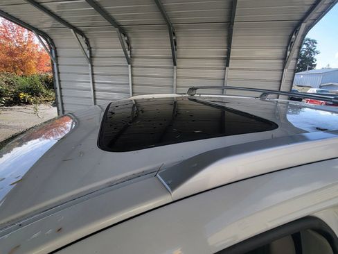 Used 2013 INFINITI JX35 AWD w/ Premium Pkg image 17