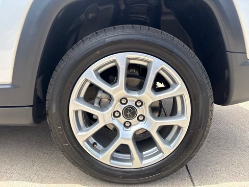 Used 2025 Jeep Compass Limited AWD/4WD image 13