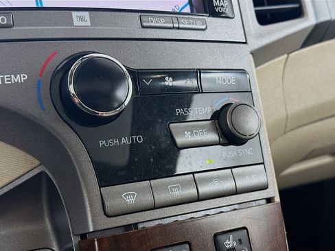 Used 2009 Toyota Venza AWD image 24