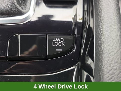 Used 2022 Jeep Compass Limited AWD/4WD image 33