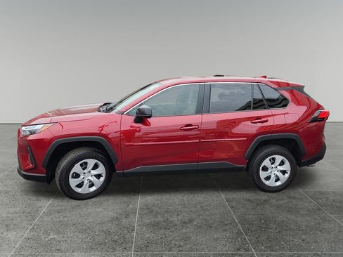 Certified 2025 Toyota RAV4 LE FWD image 4