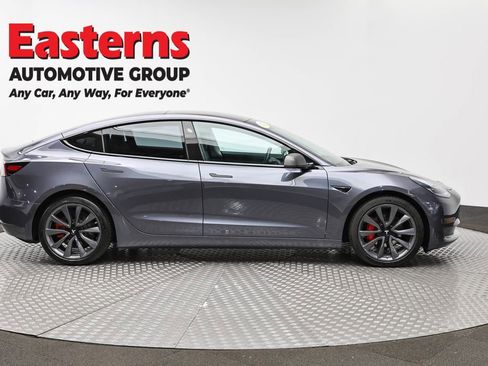 Used 2018 Tesla Model 3 Long Range image 4