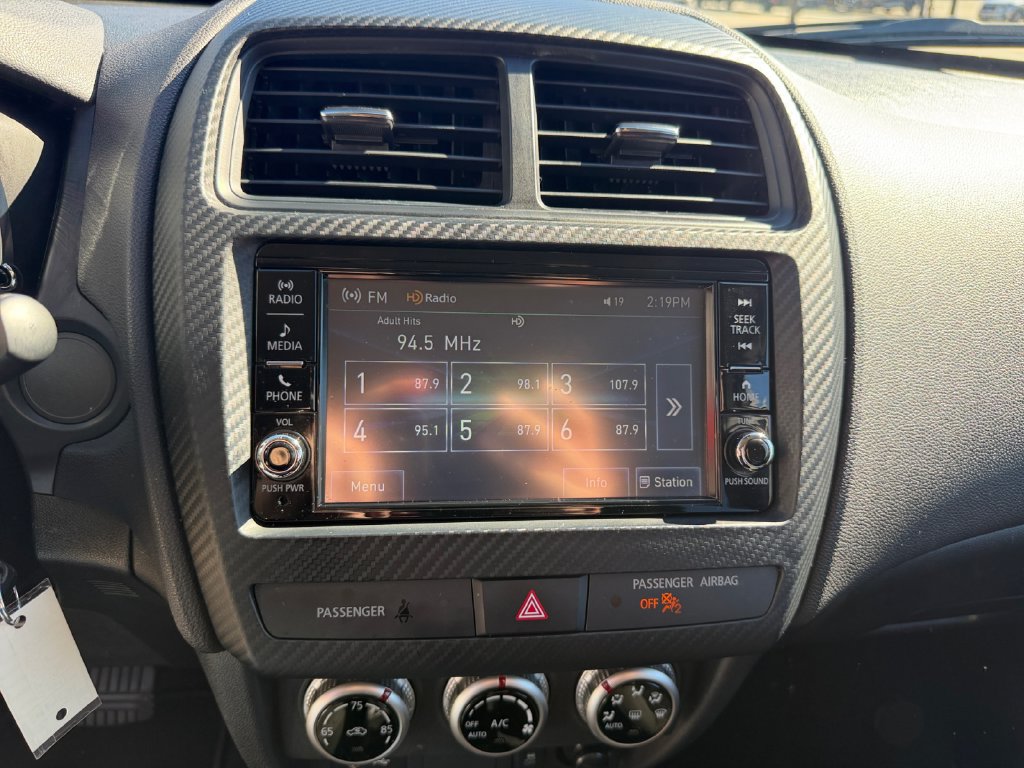 Used 2024 Mitsubishi Outlander Sport ES AWD/4WD image 17