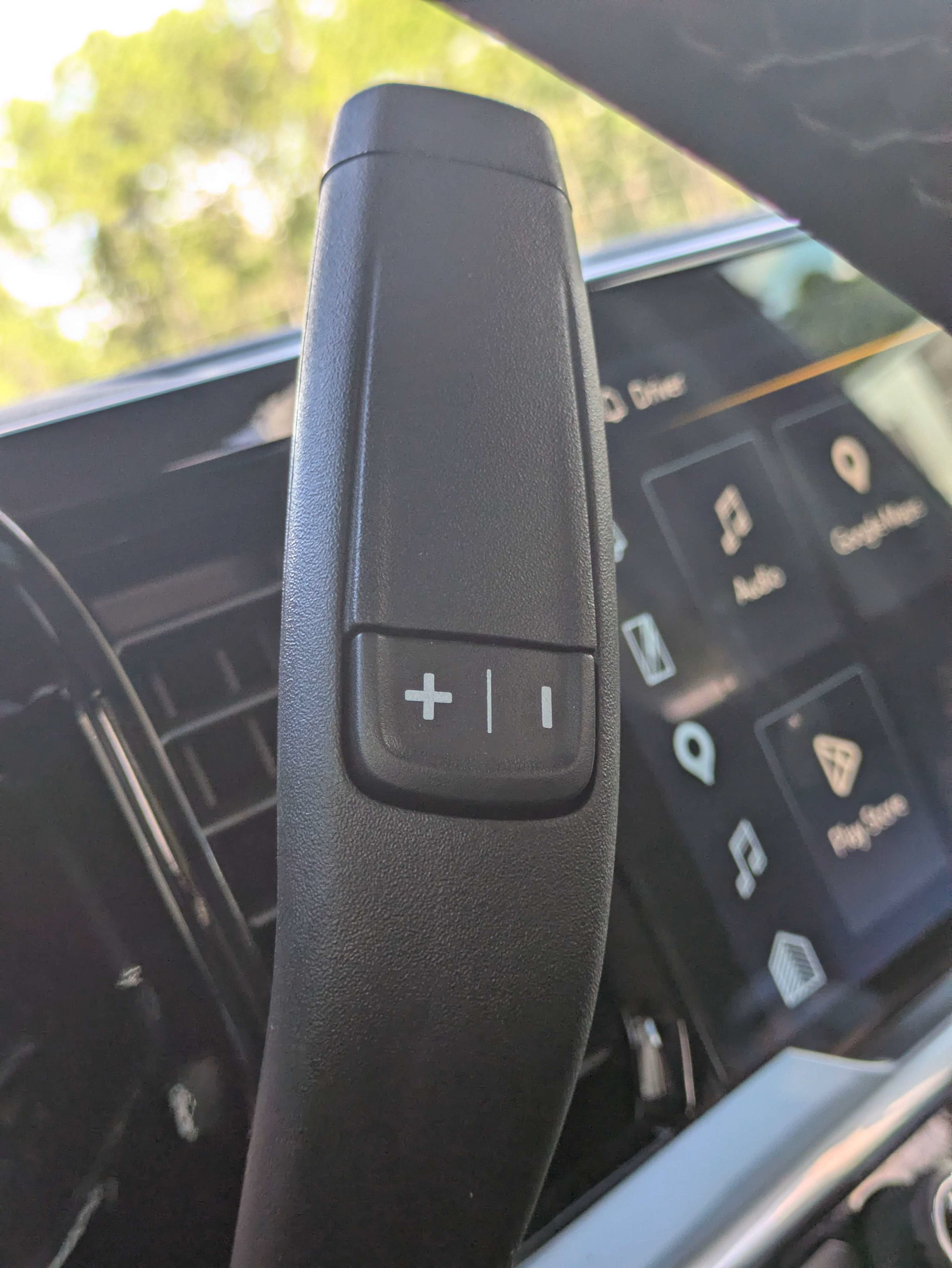 Used 2025 Chevrolet Silverado 2500 LTZ w/ LTZ Convenience Package AWD/4WD image 17
