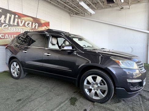Used 2015 Chevrolet Traverse LTZ image 6