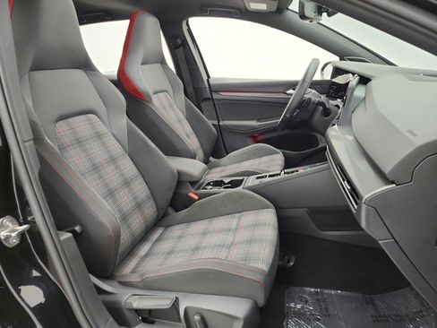 Used 2022 Volkswagen GTI SE FWD image 20