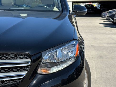 Used 2017 Mercedes-Benz GLC 300 image 3