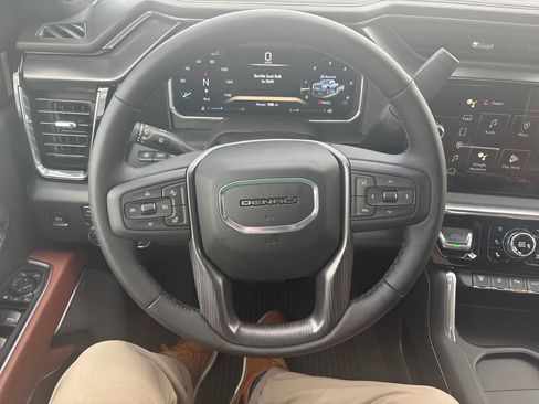 New 2026 GMC Sierra 2500 Denali Ultimate image 17