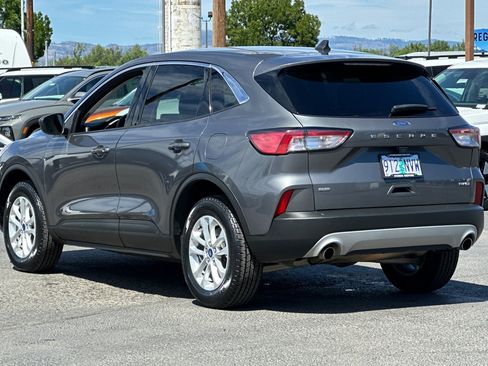 Used 2022 Ford Escape SE AWD/4WD image 6