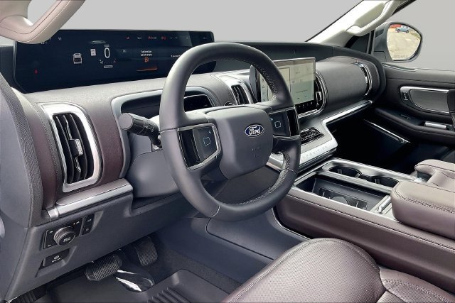 New 2027 Ford Expedition Max Platinum w/ Platinum Ultimate Package AWD/4WD image 7