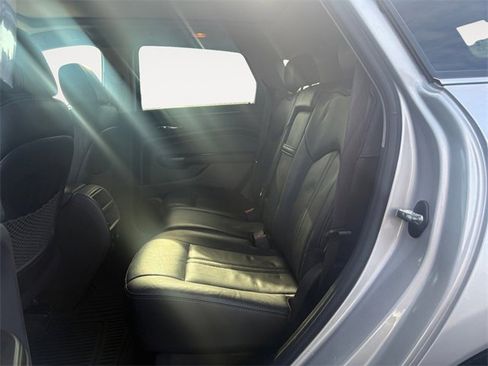 Used 2015 Cadillac SRX Luxury w/ Trailering Package image 13