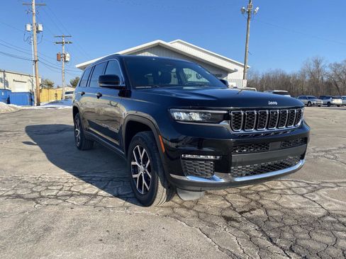 Used 2024 Jeep Grand Cherokee L Limited w/ Luxury Tech Group II image 8