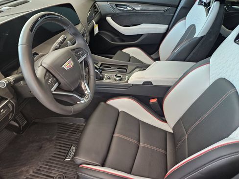 Certified 2025 Cadillac CT5 V Blackwing w/ Carbon Fiber 2 Package RWD image 14