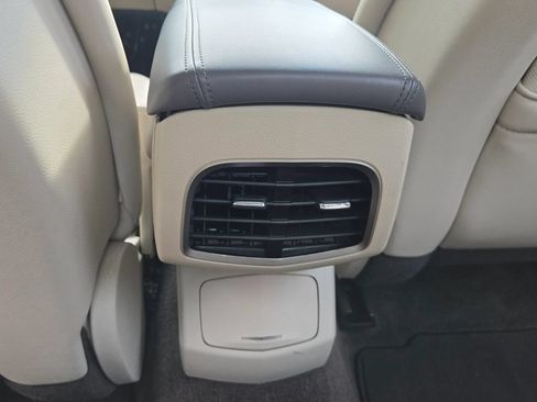 Used 2017 Lincoln MKZ Reserve w/ Luxury Package FWD image 10