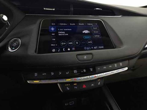 Certified 2023 Cadillac XT4 Luxury w/ Cold Weather Package image 23