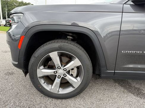 Used 2022 Jeep Grand Cherokee L Limited RWD image 24