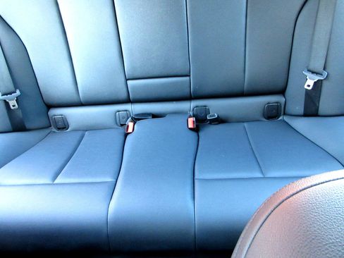 Used 2017 BMW 330i Sedan image 40