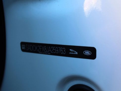 Used 2018 Jaguar F-PACE Prestige image 5