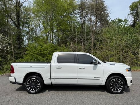 Used 2025 RAM 1500 Limited w/ Body Color Bumper Group AWD/4WD image 5