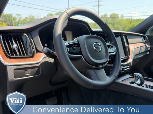 Certified 2023 Volvo XC60 B5 Plus w/ Climate Package AWD/4WD image 17