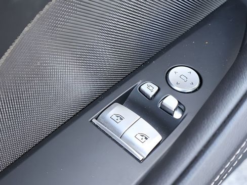 Used 2023 BMW M850i xDrive Coupe w/ M Carbon Exterior Package AWD/4WD image 10
