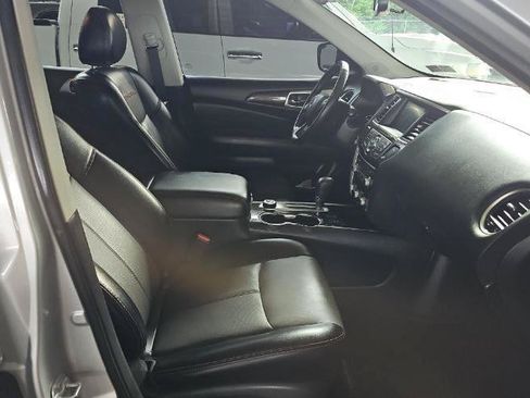Used 2020 Nissan Pathfinder SL AWD/4WD image 9