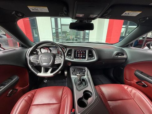 Used 2019 Dodge Challenger SRT Hellcat w/ Laguna Leather Package RWD image 33