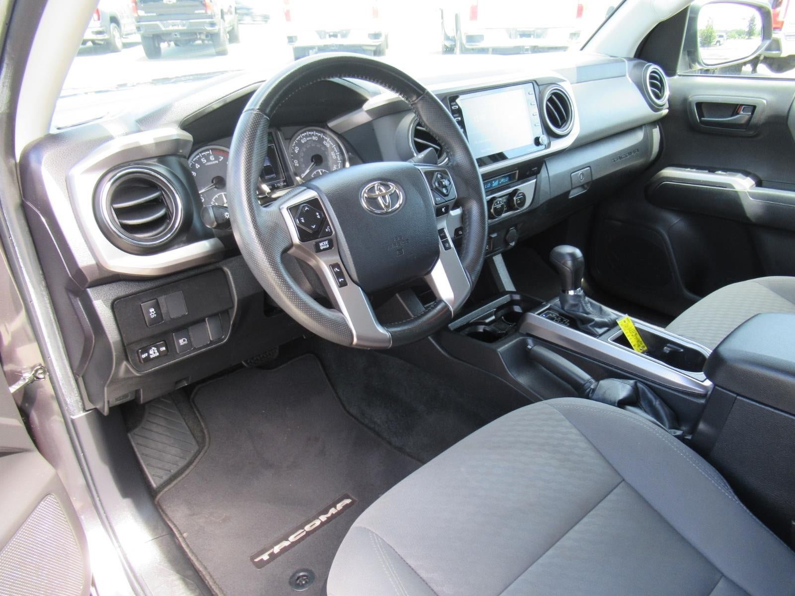 Used 2023 Toyota Tacoma SR5 w/ Technology Package RWD image 16