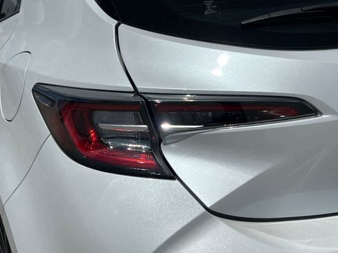 Used 2021 Toyota Corolla XSE FWD image 13