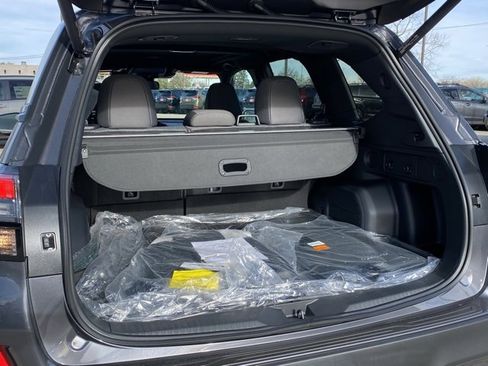 New 2026 Subaru Forester Premium image 24