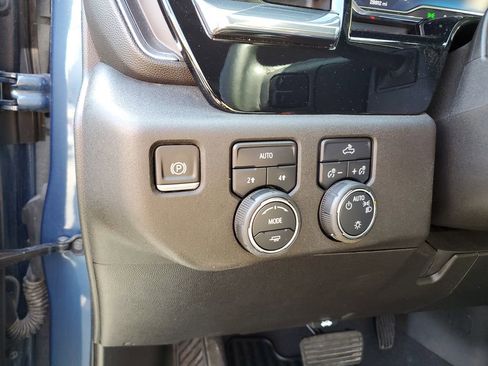 Used 2024 Chevrolet Silverado 1500 LT AWD/4WD image 16