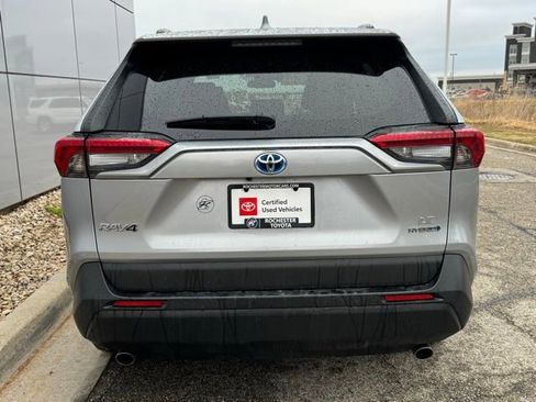 Certified 2019 Toyota RAV4 LE image 35