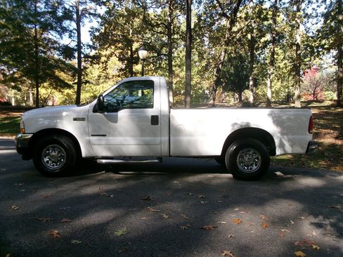 Used 2003 Ford F250 XLT image 8